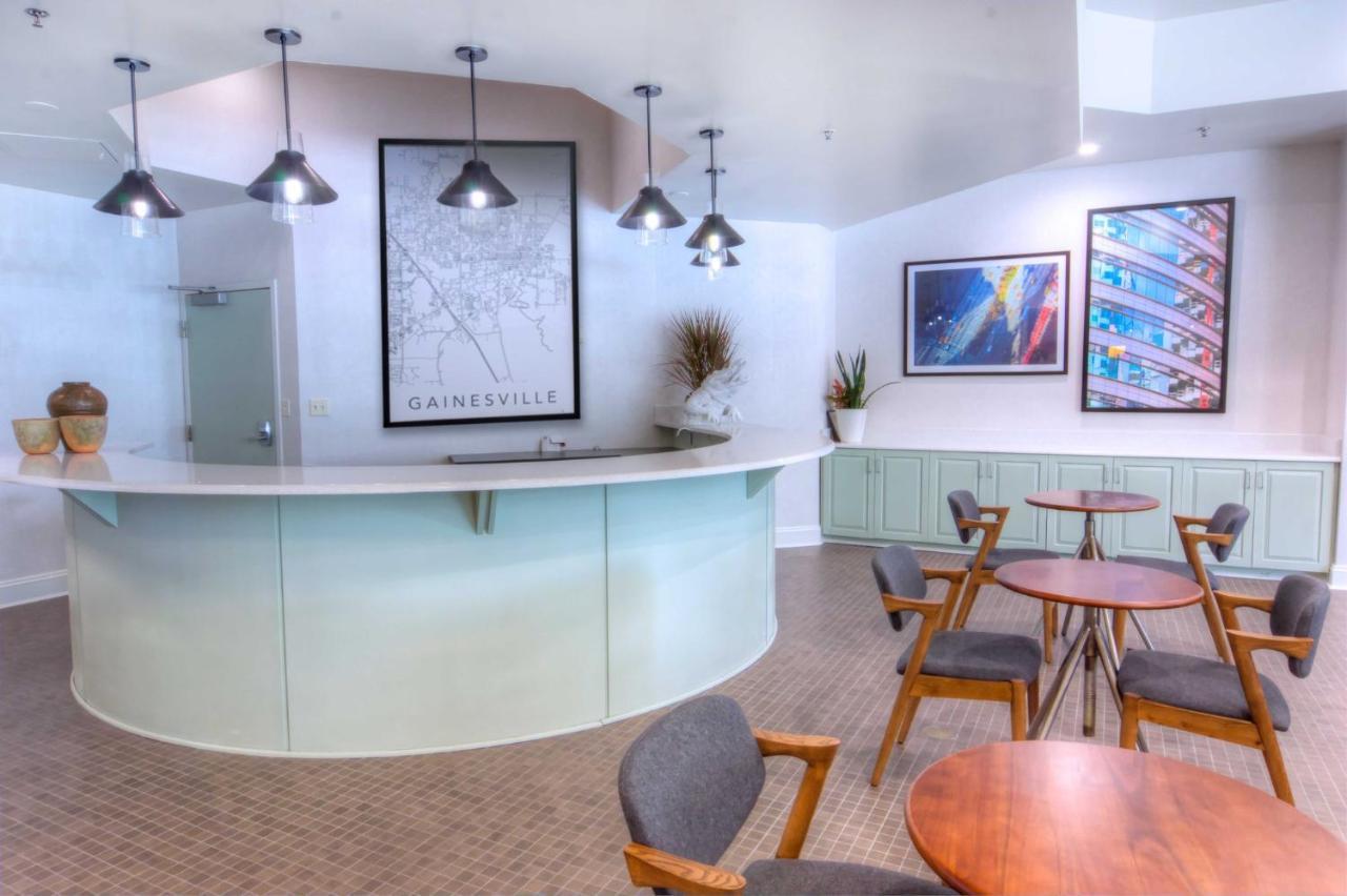 Holiday Inn Gainesville-University Center By Ihg Exteriör bild