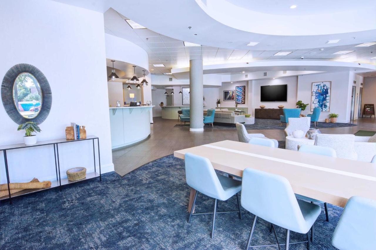 Holiday Inn Gainesville-University Center By Ihg Exteriör bild